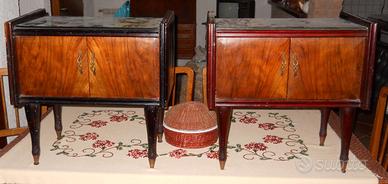 Coppia di comodini vintage in legno – Anni ‘60