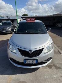 Lancia Ypsilon 1.2 69 CV 5 porte GPL Ecochic Plati