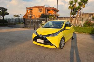 Toyota Aygo 1.0 VVT-i 69 CV 3 porte x-cool TSS