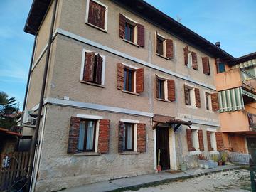 Porzione di casa su lotto di 600 mq
