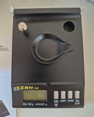 Bilancino tascabile di precisione KERN.