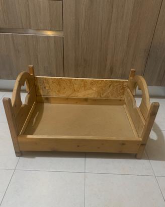 Lettino in legno per cani