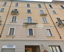 Via Cavalcanti 4 - Monolocale da ristrutturare