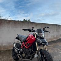 Ducati hypermotard 1100 s