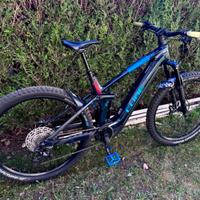 CUBE Stereo Hybrid 140 HPC SLX 750 - Solo 600km!