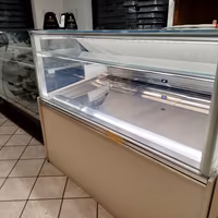  vetrina gelateria e pa FRIGOMECCANICA 2022
