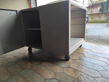 Mobiletto in alluminio con ruote