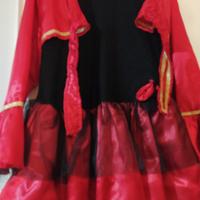 vestito in maschera spagnola