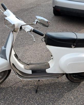 Vespa 50 special