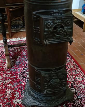 Stufa a legna in ghisa, prima metà del '900