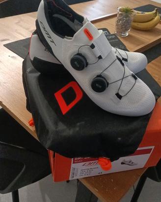 Scarpe da bici da strada DTM in carbonio numero 43
