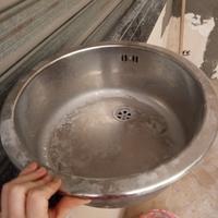 2 Acquai in acciaio rotondi