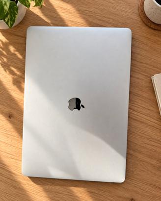 MacBook Pro 16” 2019 – Intel i9 2,4 GHz
