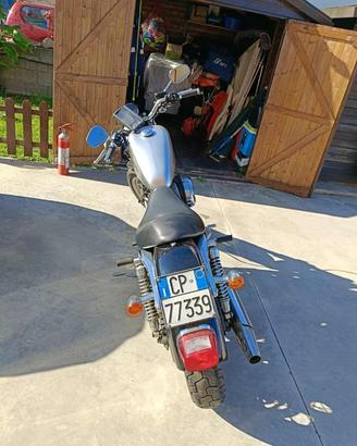HARLEY 883 2004