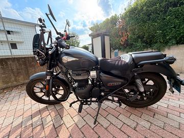 Royal Enfield meteor 350 Stellar Black