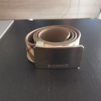 cinta burberry