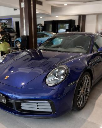 Porsche 992 Carrera 4S