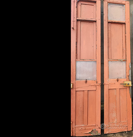 porta antica da esterno