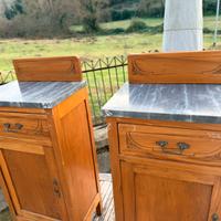 Coppia mobiletti d’epoca con piano in marmo