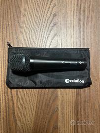 Sennheiser e945