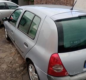 Renault clio 2003