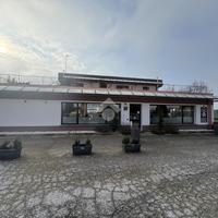 NEGOZIO A CASTIGLIONE DELLE STIVIERE