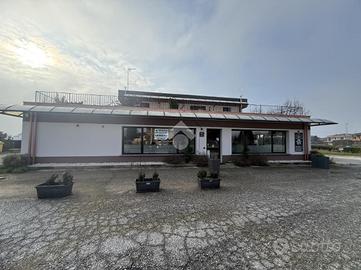 NEGOZIO A CASTIGLIONE DELLE STIVIERE