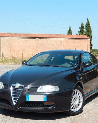 ALFA ROMEO GT 1.9 JTDm 16v Turbodiesel