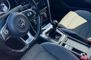 Golf 7.5  R-line  full optional