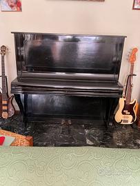 Pianoforte verticale  H.Lubitz Berlin