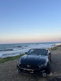 Ford mustang  cabrio  eccezionale