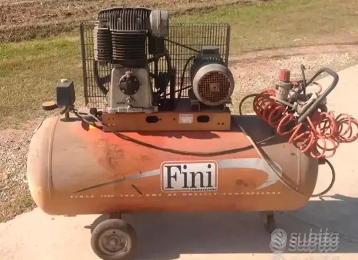 Compressore fini 270 litri - Giardino e Fai da te In vendita a Verona