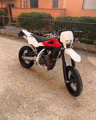 Husqvarna sm s 125