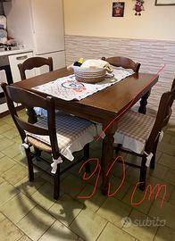 Tavolo da cucina e 6 sedie