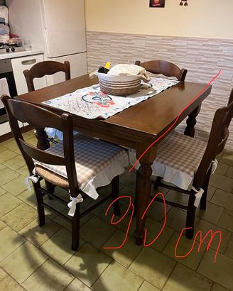 Tavolo da cucina e 6 sedie