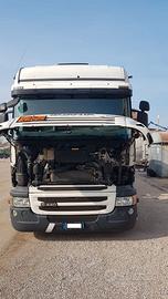 Camion SCANIA 440  cambio manuale
