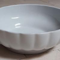 Antica zuppiera in porcellana