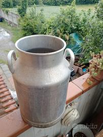 bidone vintage raccolta latte