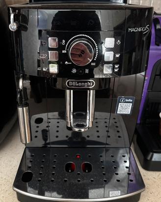 Macchinetta del caffè De’Longhi Magnifica S