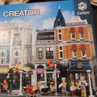 lego modulare Creator Expert 10255 piazza dell'ass