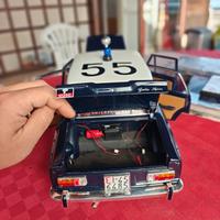 Alfa super dei Carabinieri  scala 1: 8