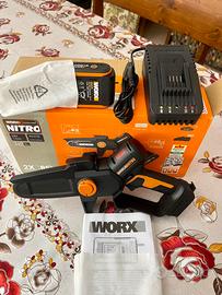 Potatore a batteria Worx WG325E