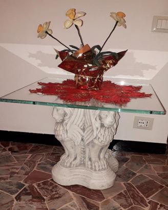 Tavolino di Design con Base Leoni Alati