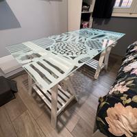 scrivania Ikea con piano in vetro