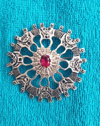 spilla etnica vintage