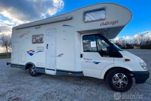 Camper mansardato Challenger Genesis 43 del 2005