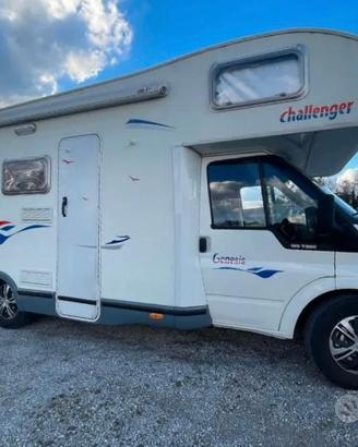 Camper mansardato Challenger Genesis 43 del 2005