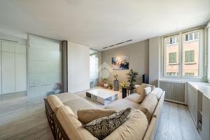 4 LOCALI A REGGIO NELL'EMILIA