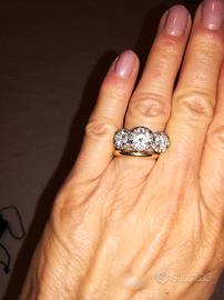 anello Trilogy argento e zirconi 