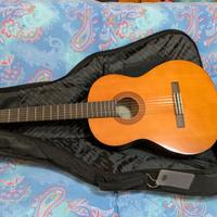 Chitarra classica Yamaha C-40 + custodia
